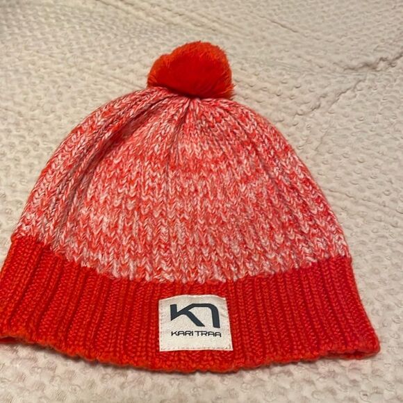 Kari Traa Beanie with Pom Pom Orange one size hat - Picture 1 of 4
